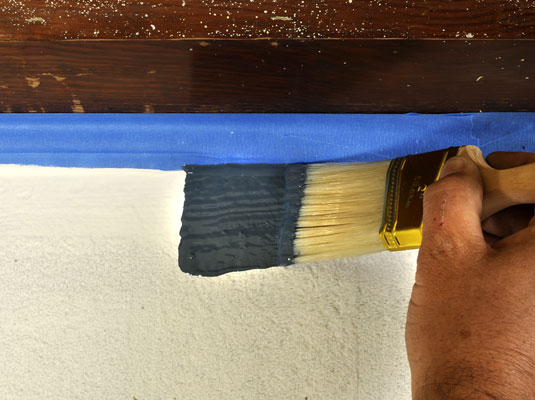 Come dipingere i pavimenti in vinile