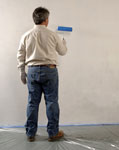 Come usare un rullo per dipingere su un muro