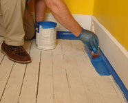 Come dipingere i pavimenti in legno