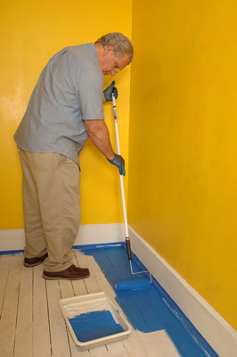 Come dipingere i pavimenti in legno