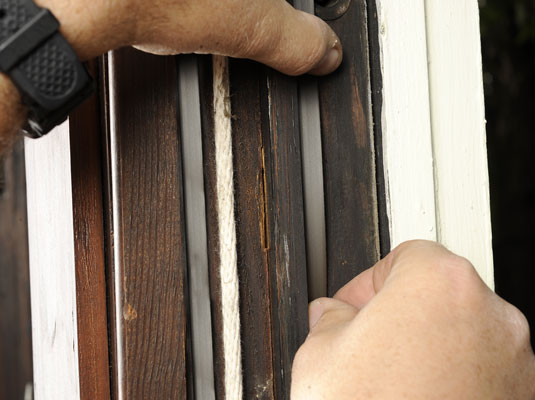 Come aggiungere Weather Stripping a Windows