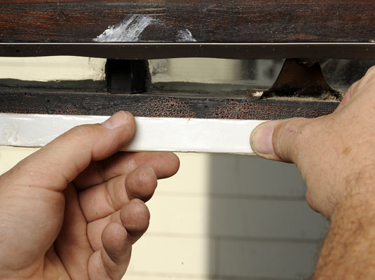 Come aggiungere Weather Stripping a Windows