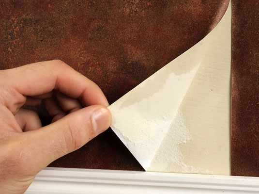 Come togliere la carta da parati con lo stripping a secco