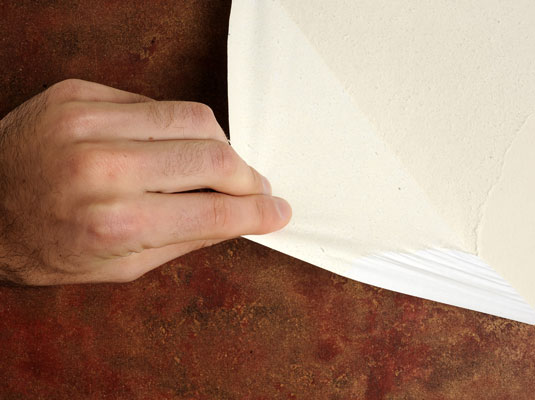 Come togliere la carta da parati con lo stripping a secco