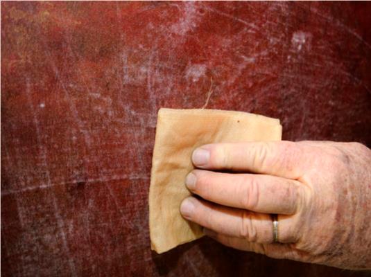 Come preparare la carta da parati per la pittura?