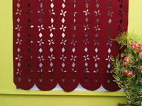 Come realizzare tende ritagliate in ultrasuede