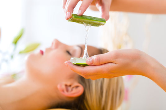 10 trattamenti di bellezza a base vegetale da utilizzare sulla pelle