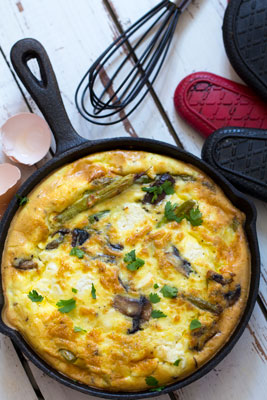 Ricetta colazione Keto: frittata al formaggio di capra