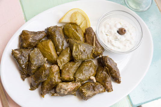 Foglie di Vite Ripiene (Dolmades Nistisimi, Dereve Pattoug)