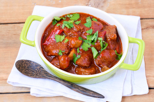 Ricetta per il gulasch di vitello ungherese con funghi