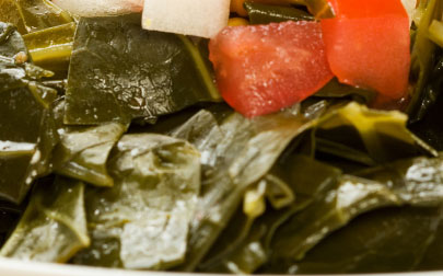 Ricetta per verdure con semi di senape, cipolle e pomodori