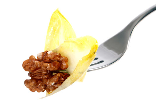 Insalata di indivia belga e noci (Salade de Chicorèe Ã l'Huile de Noix)