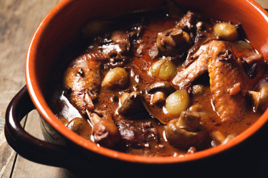 Pollo in umido (Coq au Vin)